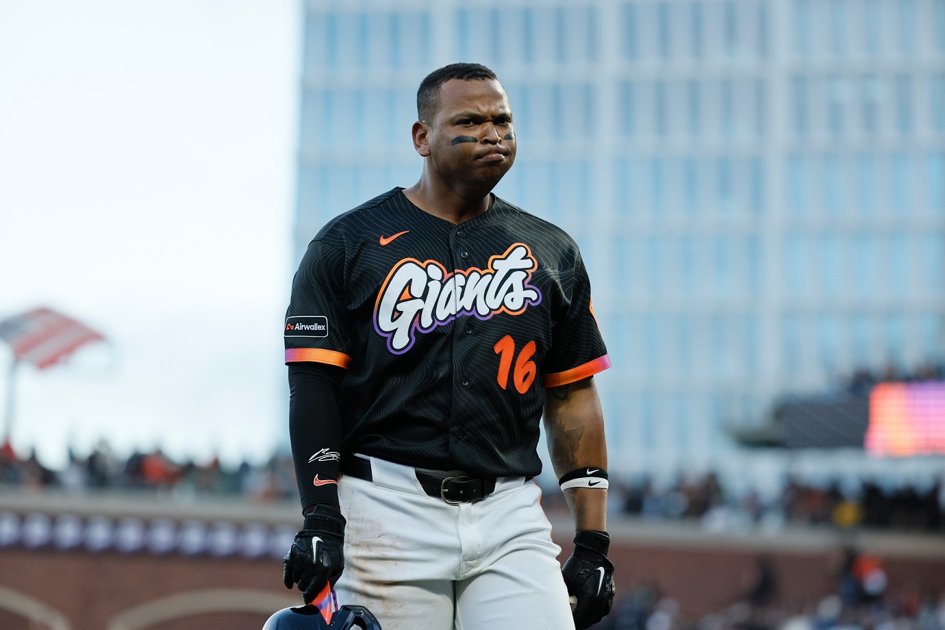 Rafael Devers dice que su arrebato con el manager de los Gigantes fue un "malentendido" sobredimensionado