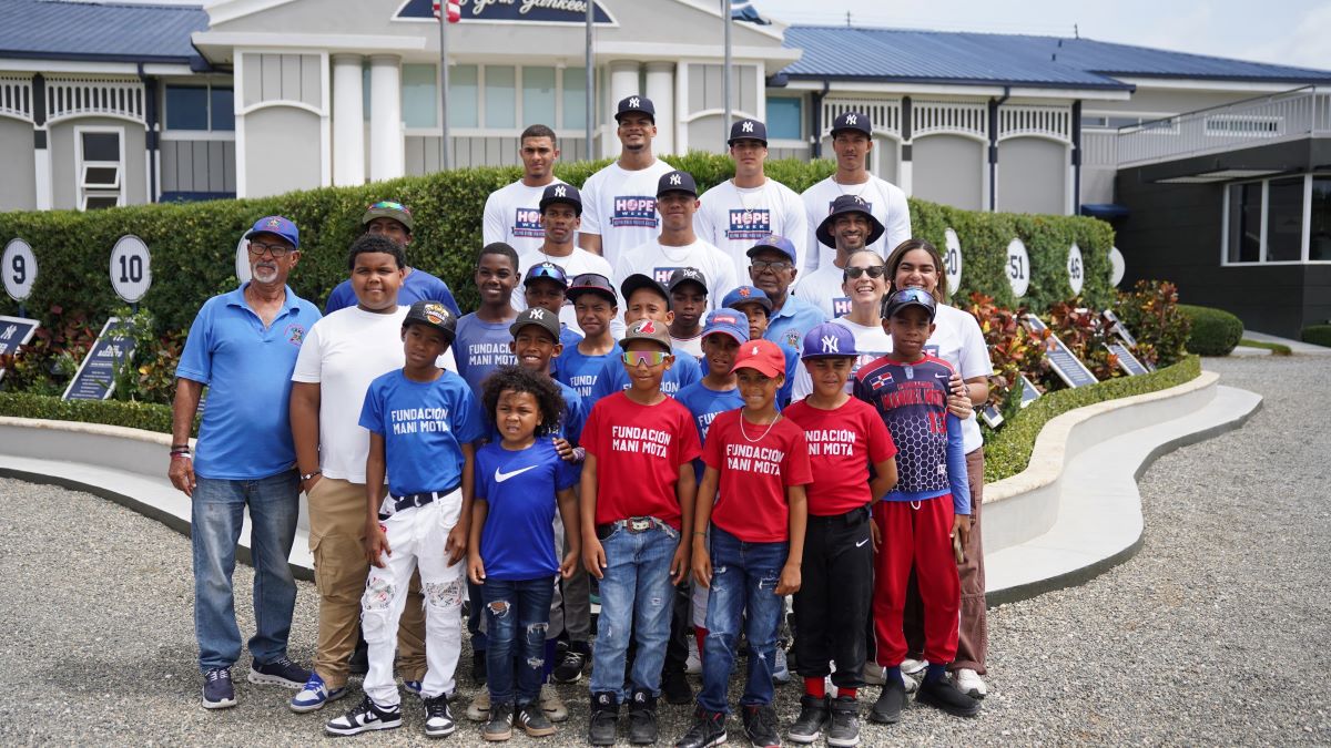 Yankees concluyen con éxito HOPE Week en República Dominicana