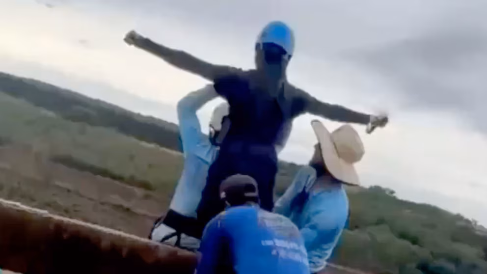 Joven brasileña muere al caer al vacío