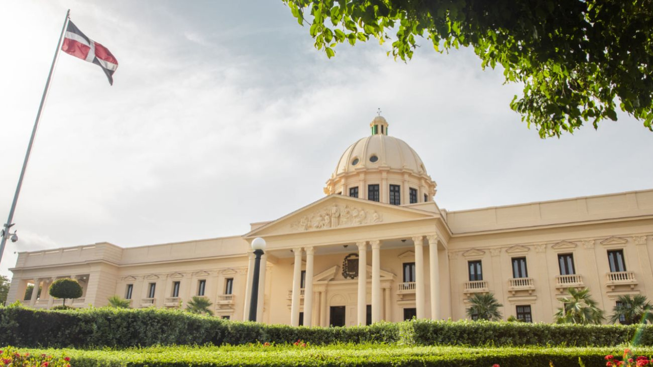 Abinader propone cambios al Código Civil para unificar