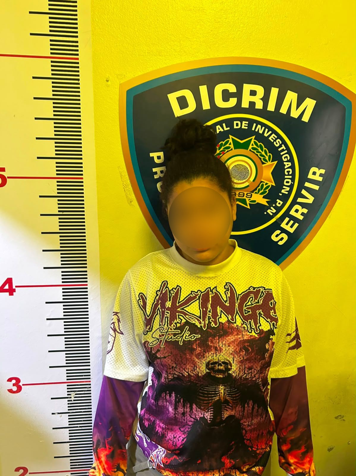 Policía ocupa presunta droga, dinero y equipos