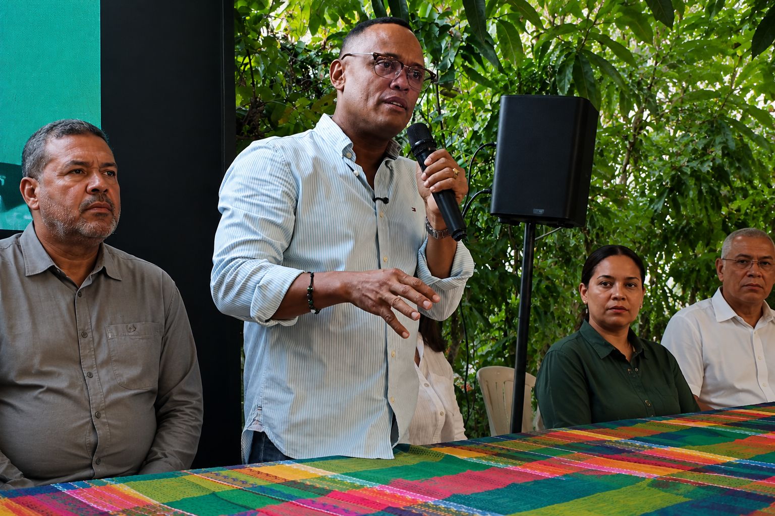 Alex García anuncia sus aspiraciones a la alcaldía