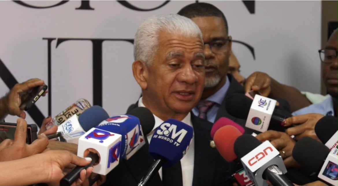 Ricardo de los Santos valora plan de paz entre EE.UU. e Irán