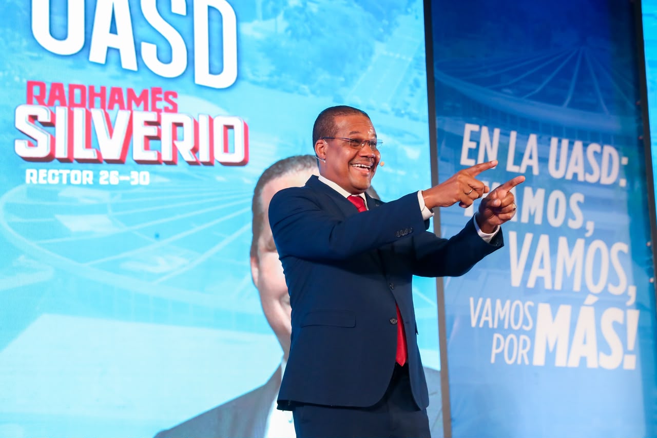 Radhamés Silverio cierra campaña con llamado a consolidar