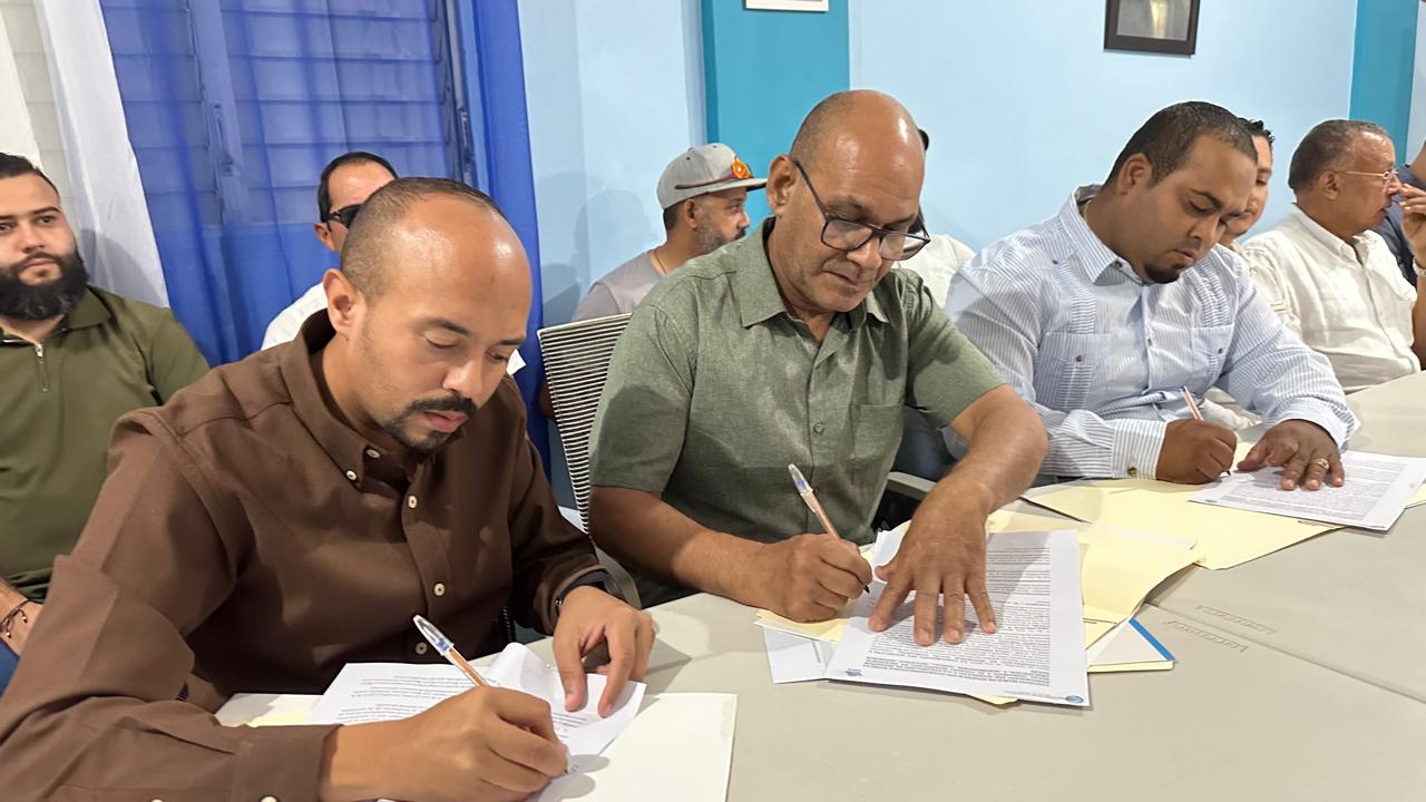 CORAMON y CODIA firman convenio de cooperación