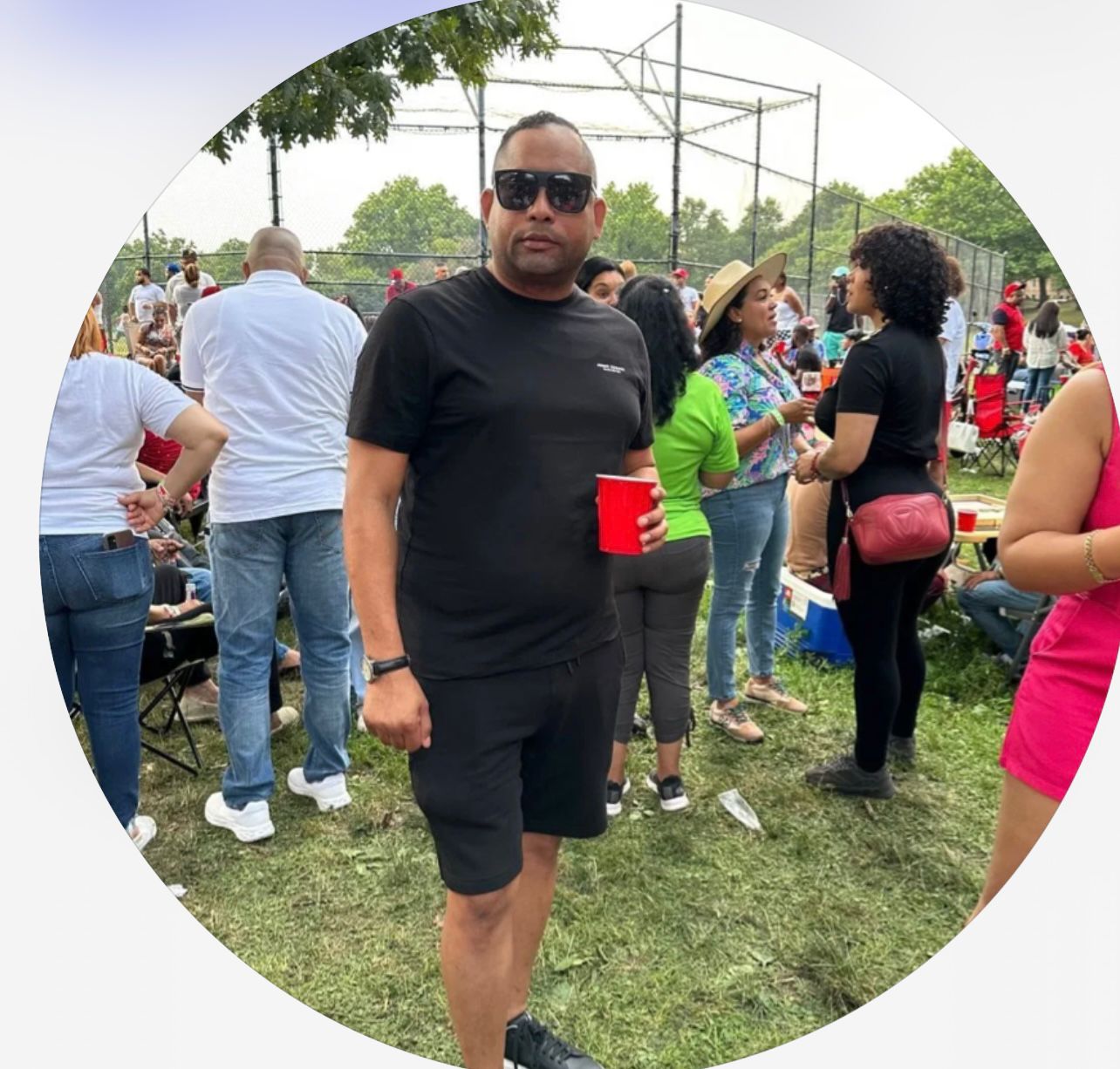 Periodista denuncia posible estafa en la venta de vehículo