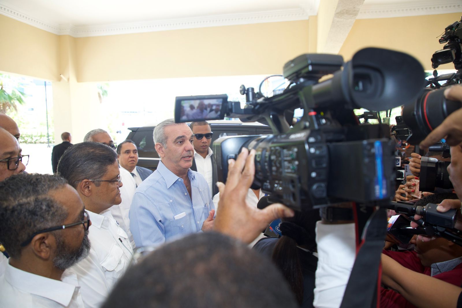 Abinader encabeza simulación nacional del COE para evaluar