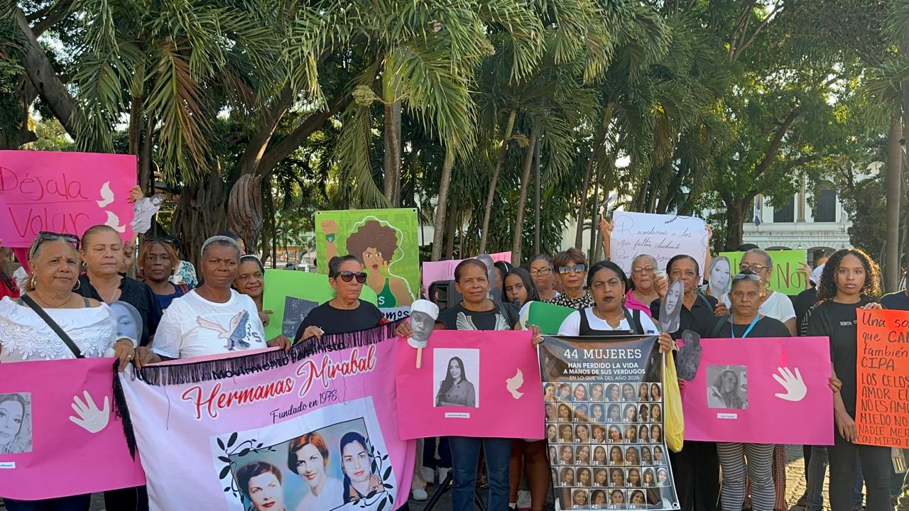Feministas denuncian 46 feminicidios y exigen