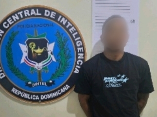 Policía ocupa drogas, arma de fuego ilegal y objetos