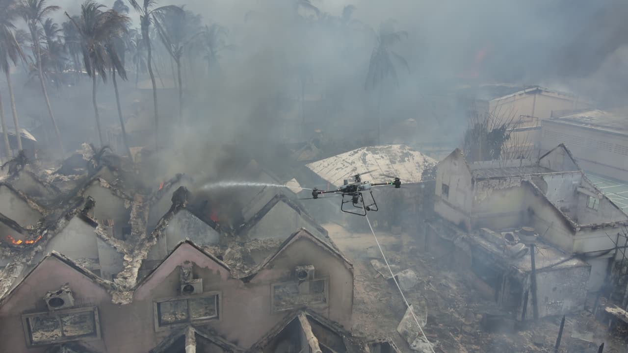 Bomberos logran contener incendio en hotel de Bayahíbe