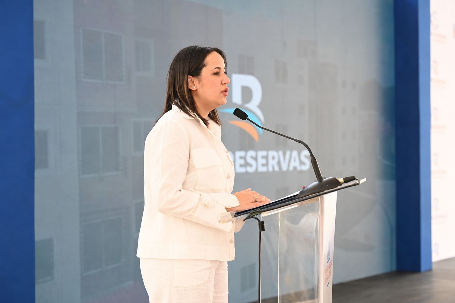 Banreservas financia 700 viviendas del residencial