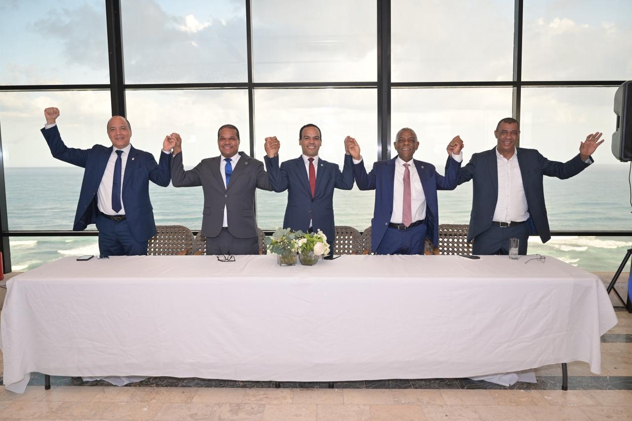 Rafael Montero respalda a Ferreira Capellán y Alexis