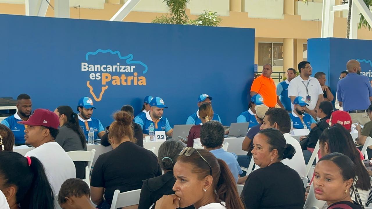 Ciudadanos valoran primera jornada de bancarización
