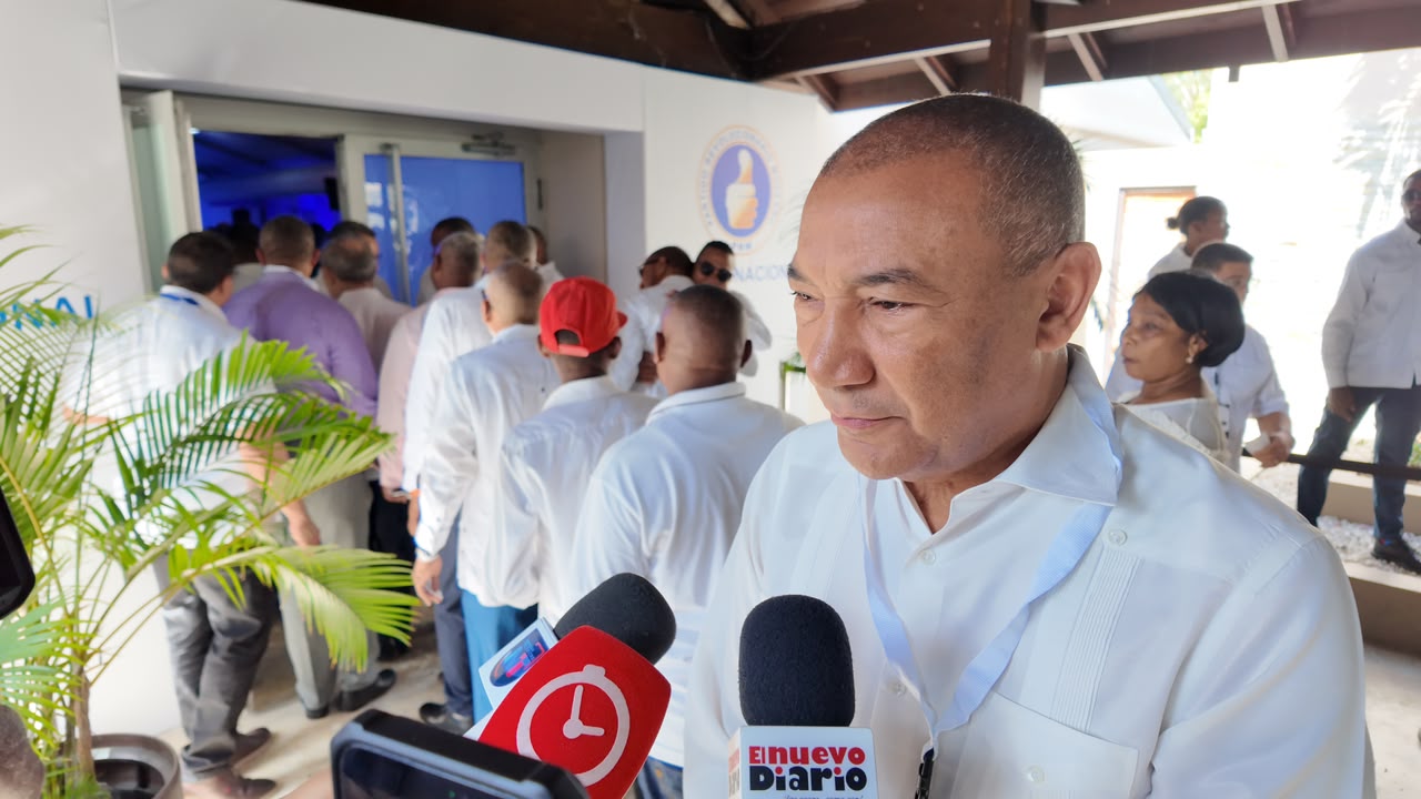 Santiago Zorrilla respalda reformas internas en el PRM