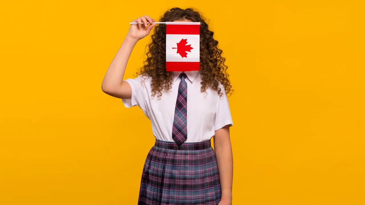 Menores de 16 años podrían quedar fuera de las redes sociales en Canadá