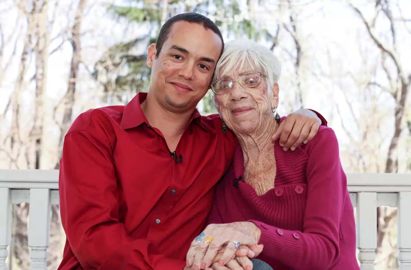 Joven dominicano de 22 años se casa con empresaria de 72 años en EE.UU.