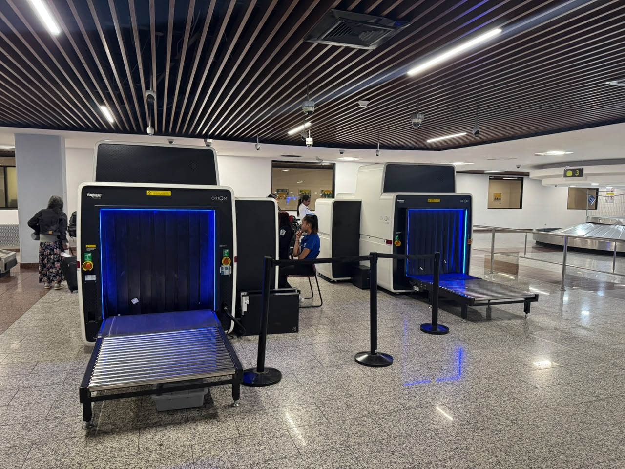 AERODOM instala cuatro nuevas máquinas de rayos X en el...