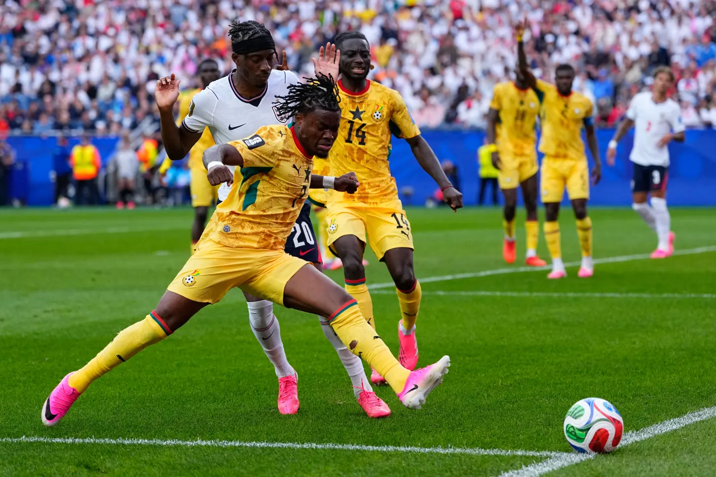 Inglaterra y Ghana empataron 0-0 en la Copa del Mundo