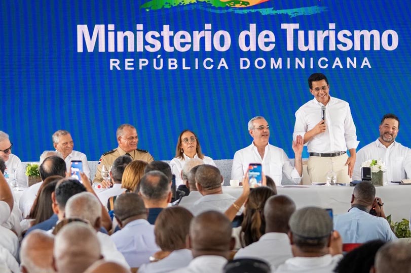 Abinader y Collado inauguran bulevar de la Salud en Haina con inversión de 165 millones de pesos
