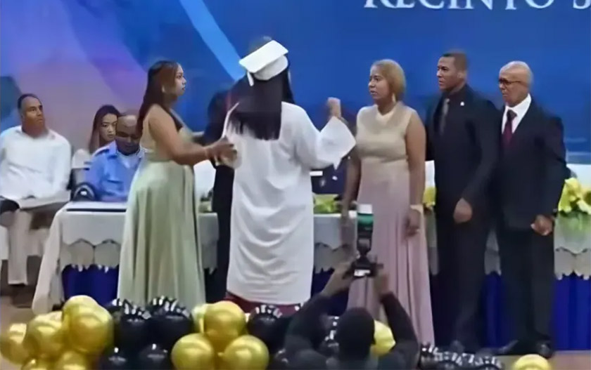 Graduada en UASD pide no políticos en la foto oficial