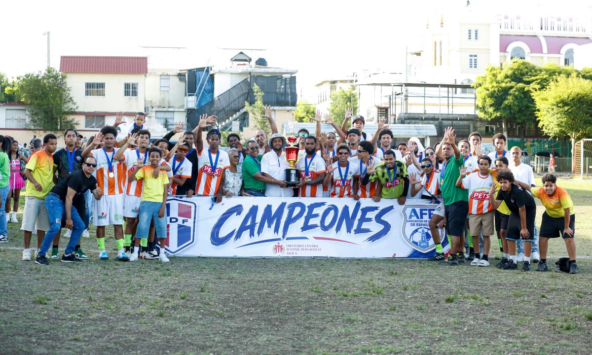 Pueblo Arriba conquista quinto título consecutivo en el fútbol de Moca
