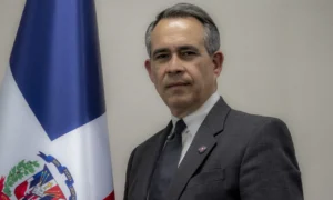 Abinader designa a Federico Cuello como embajador