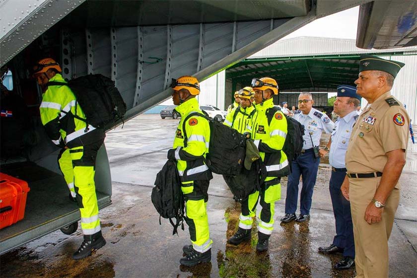 Rescatistas dominicanos parten hacia Venezuela para apoyar labores tras terremoto