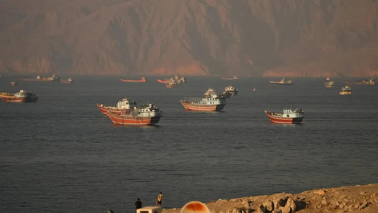 Irán anuncia el cierre del estrecho de Ormuz por los ataques