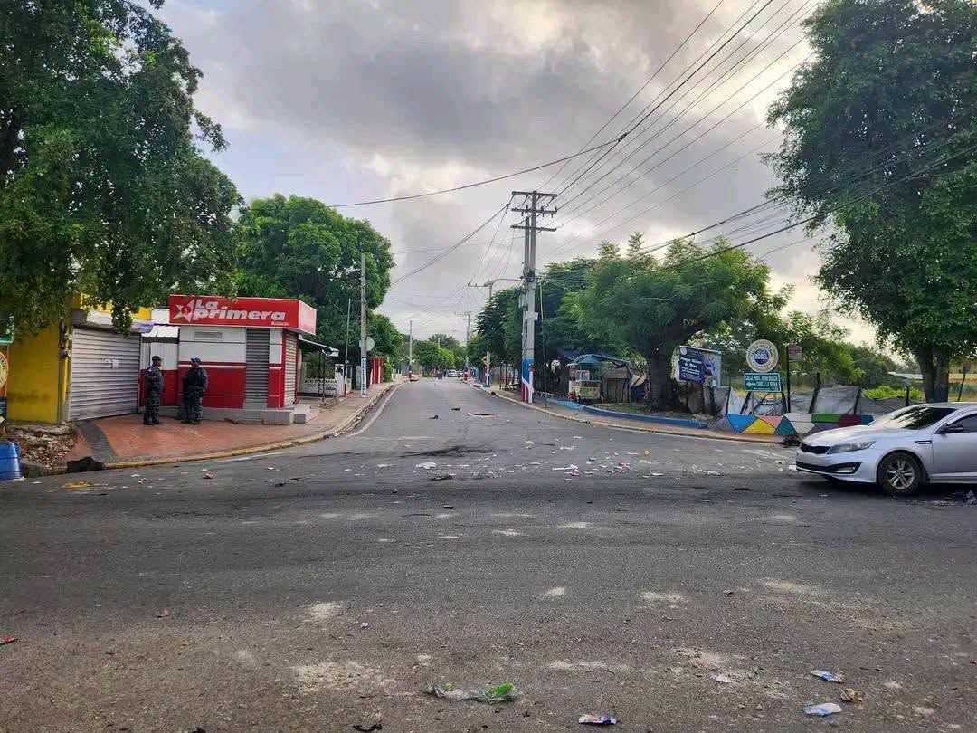 Llamado a huelga se desarrolla de manera pacífica en Licey al Medio y Canca La Reina