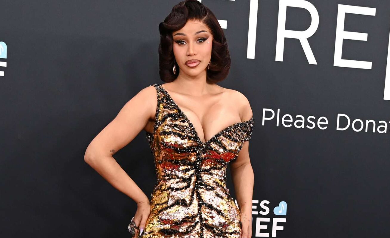 Cardi B afirma que los latinos y los caribeños pueden "prosperar" gracias a los sacrificios de los afroamericanos