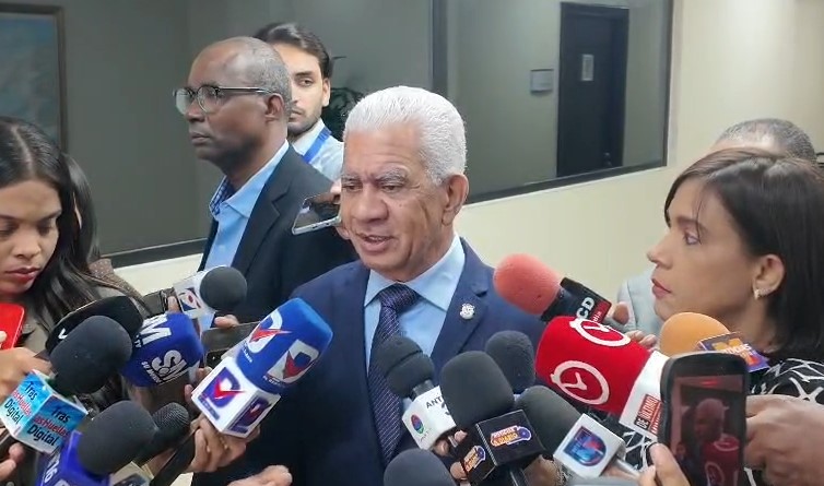 Presidente del Senado aclara Código Penal mantiene los 30 años de prescripción para delitos contra menores