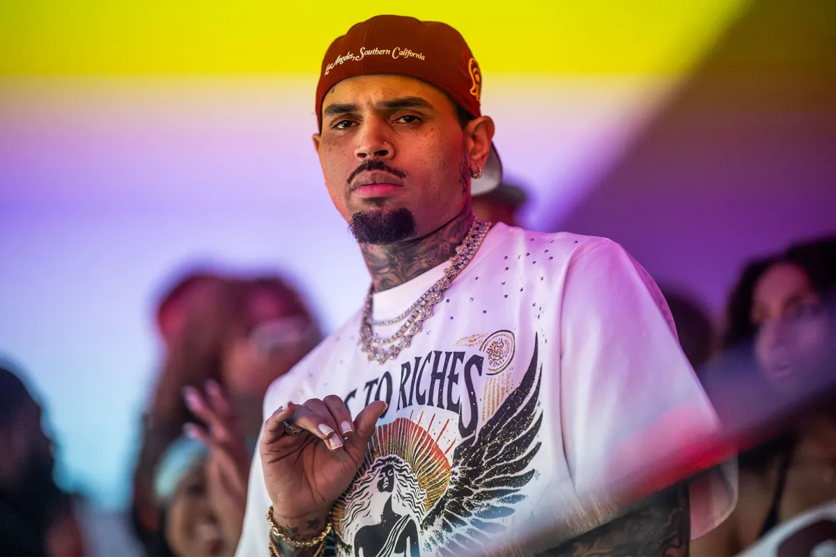 Chris Brown deberá pagar casi US$13 millones a empleada