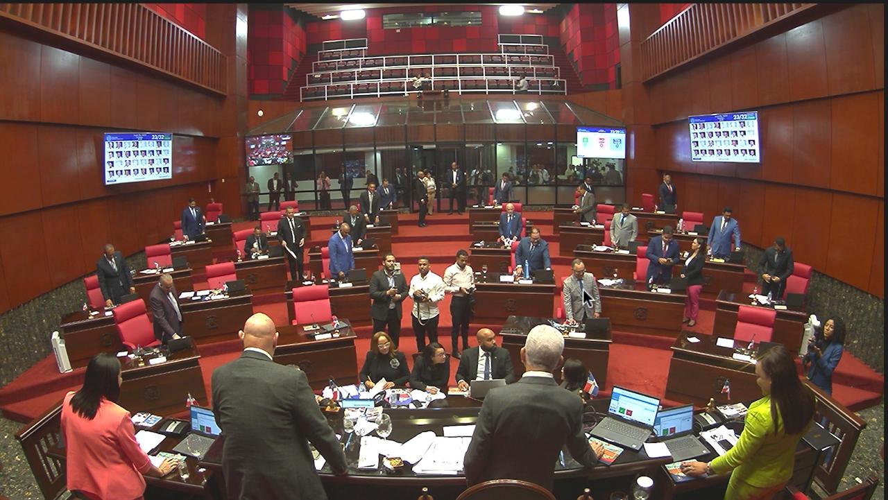 Legisladores respaldan entrada en vigor del nuevo Código Penal y destacan avances en reforma policial