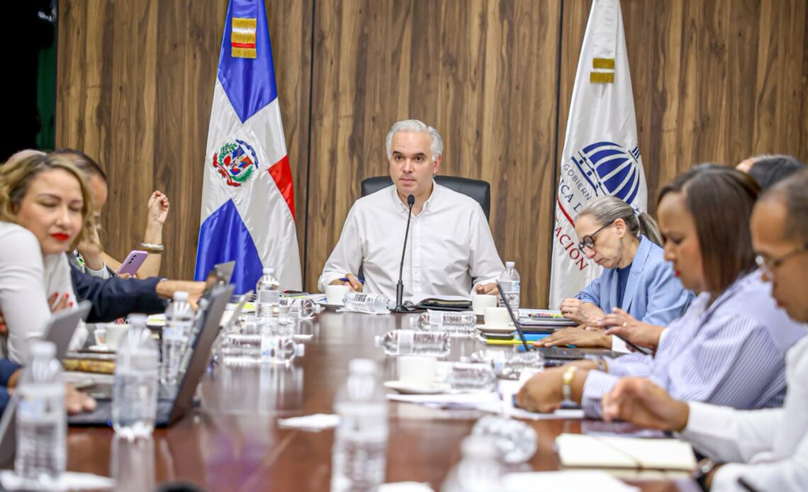 Minerd activa plan para recibir a más de 2 millones de estudiantes en el Año Escolar 2026-2027