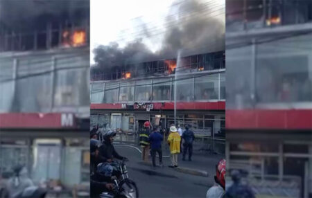 Incendio afecta comercio chino Ming Sheng; movilizan a los bomberos en SDO