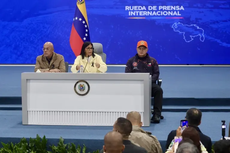 Delcy Rodríguez asegura que tiene un problema de salud