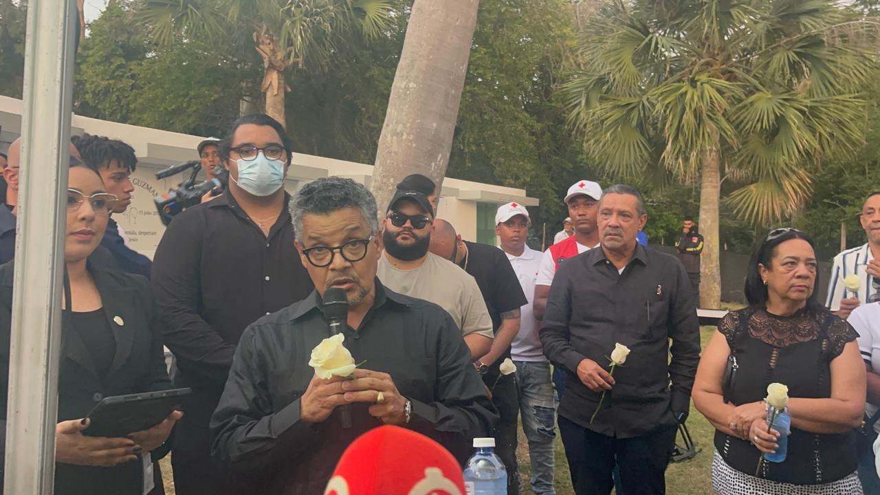 Manager de Alex Bueno agradece apoyo masivo
