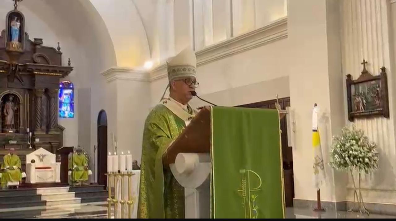 Arzobispo de Santiago pide sanción ejemplar contra cabo