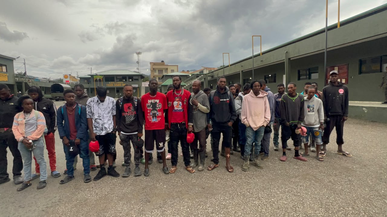 Ejército detiene a 30 haitianos en condición migratoria