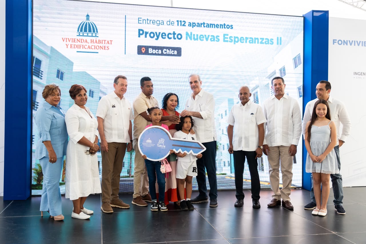 Más de 2,600 dominicanos acceden a un hogar propio con entregas del MIVHED durante primer semestre de 2026