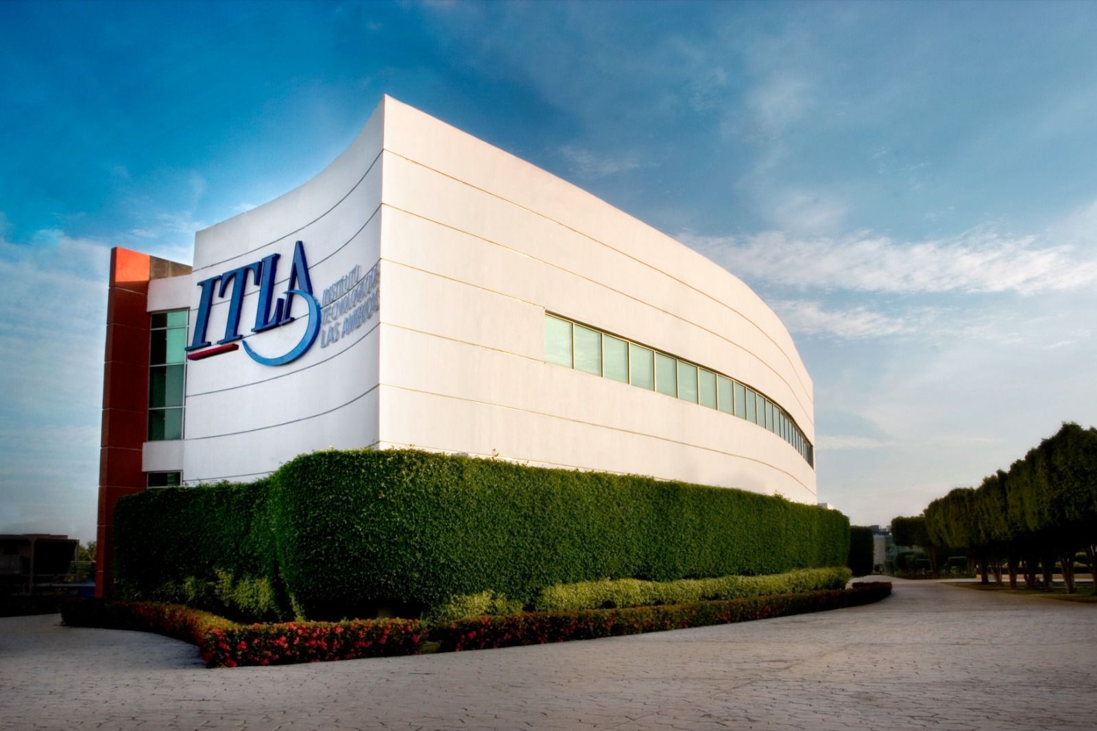 ITLA alcanza cifra histórica con más de 33 mil solicitudes para sus becas de capacitación tecnológica