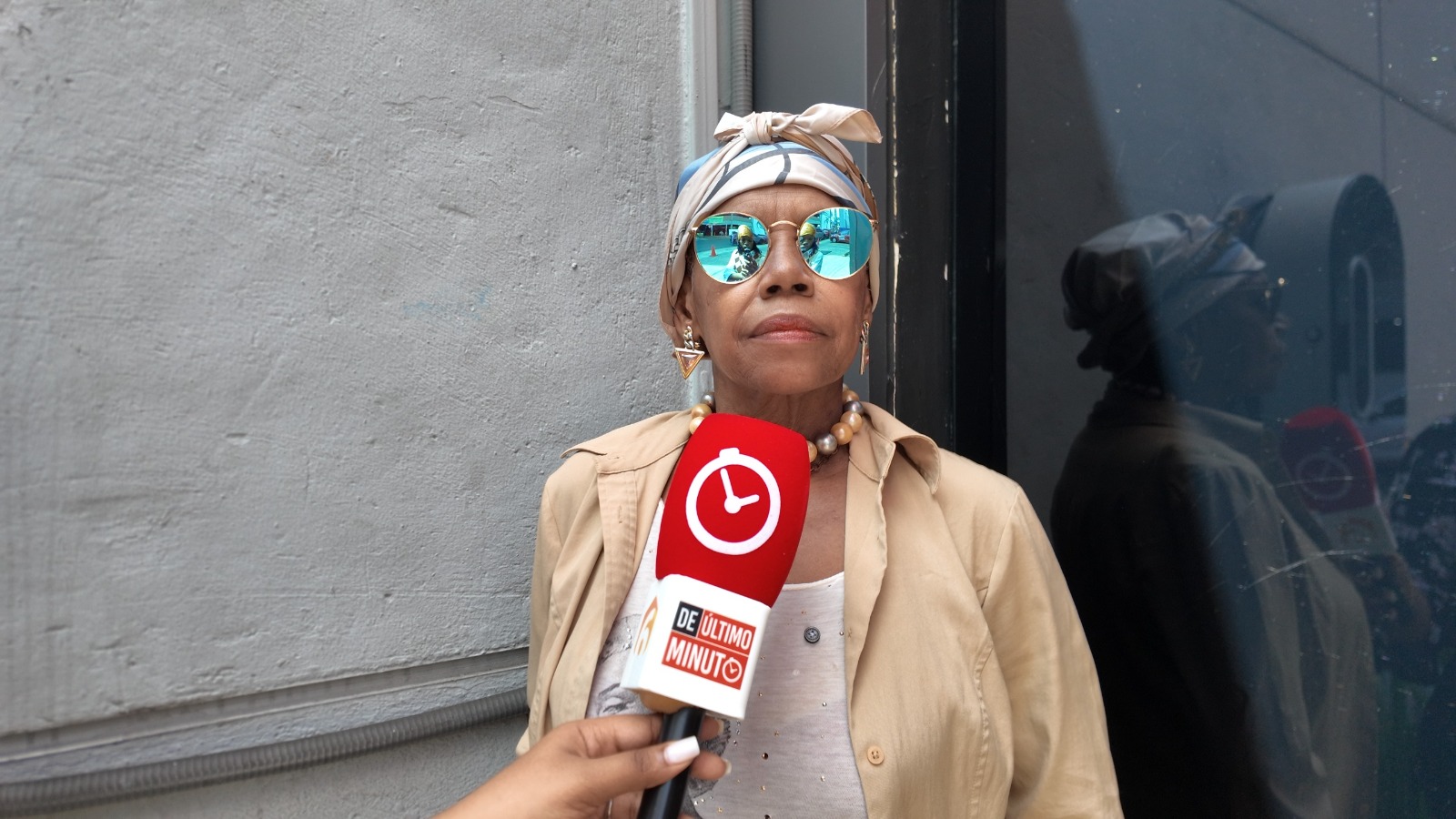 Mujer que denuncia robo de identidad pide agilizar investigación de su caso