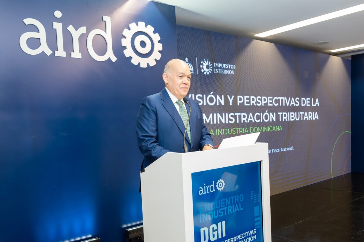Pedro Urrutia informa que DGII ha emitido más de 1,859 millones de comprobantes fiscales electrónicos
