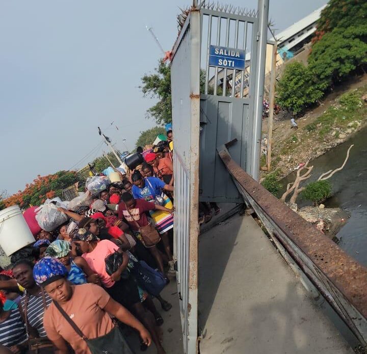 Deterioro del puente sobre el río Masacre