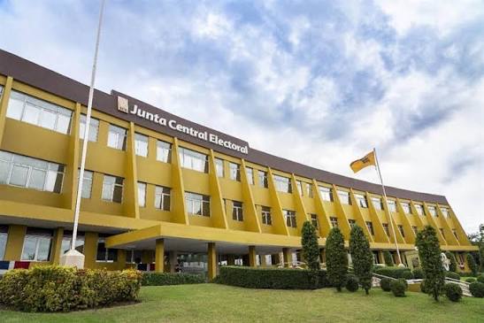 JCE facilita nueva cédula a más de mil residentes