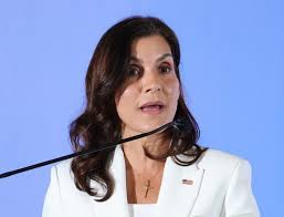 Leah Campos advierte sobre los riesgos de reprimir la libertad de expresión