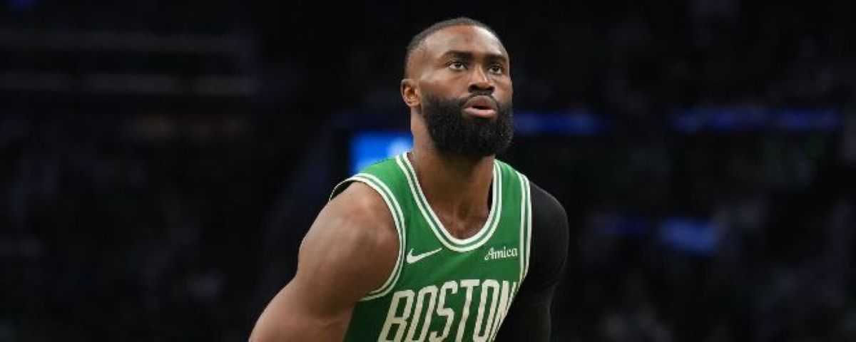 Celtics acuerdan traspasar a Jaylen Brown a los 76ers a cambio de Paul George