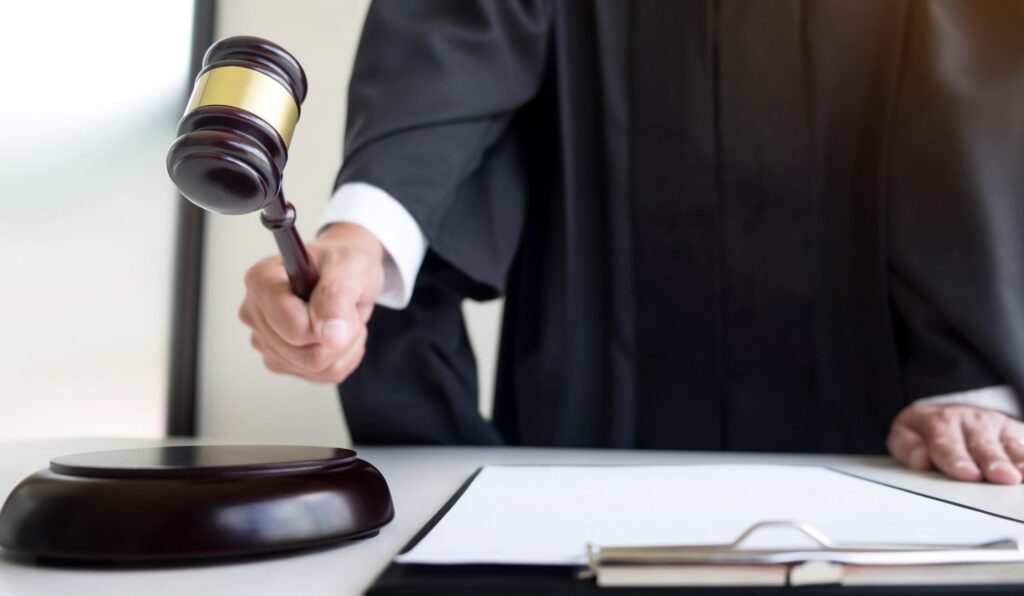 Condenan a 20 años de prisión a hombre