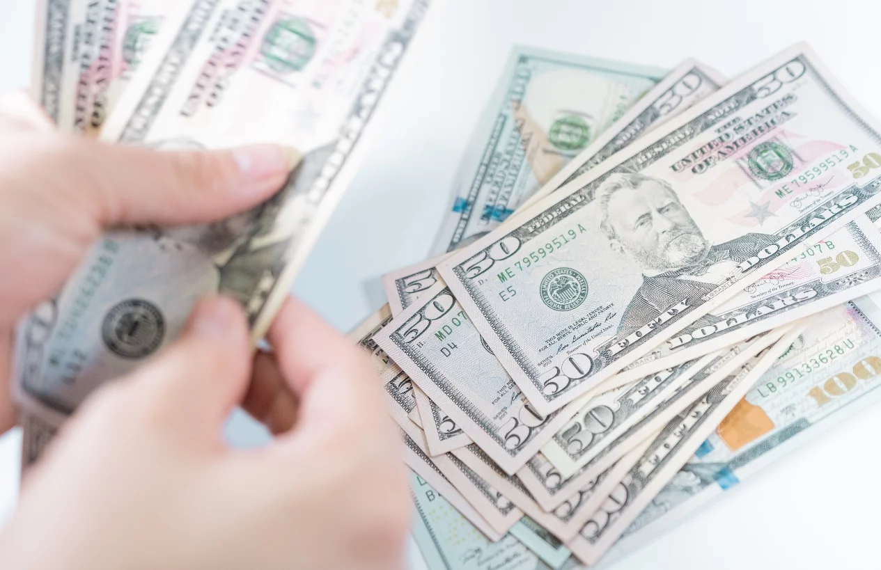 Peso dominicano se aprecia 8.1 % y BCRD explica las razones