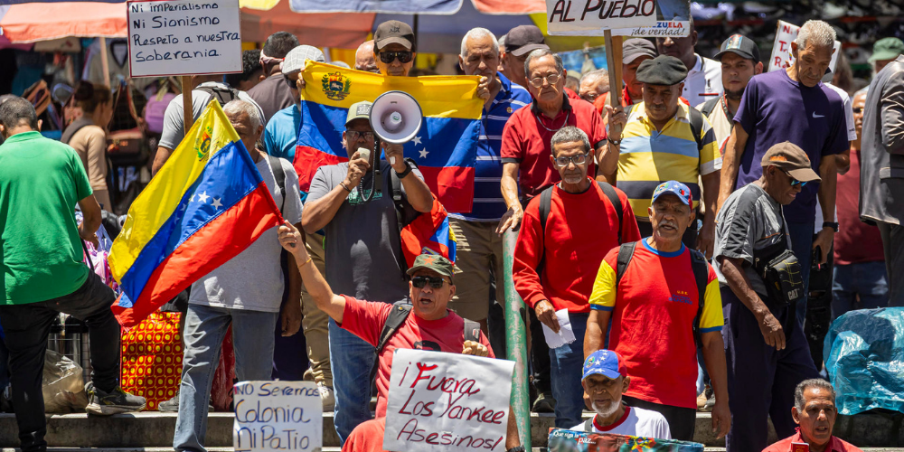 Chavistas rechazan presencia de EE.UU. en Venezuela y exigen liberación de Maduro